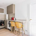 New Renovated Studio Invalides Eiffeltower Paris 7